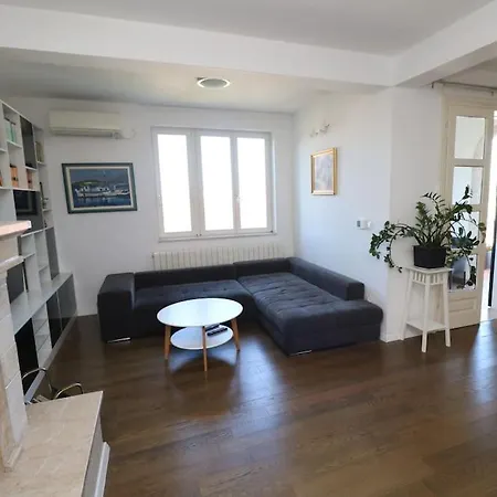 Apartman Comfort & Bright 3 Bedroom