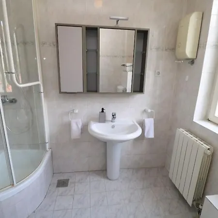 Comfort & Bright 3 Bedroom Апартаменты