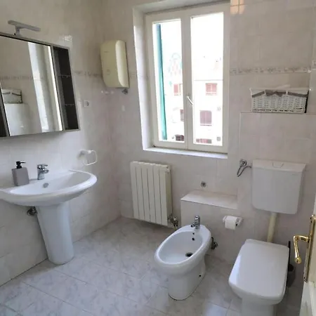 Comfort & Bright 3 Bedroom Апартаменты *