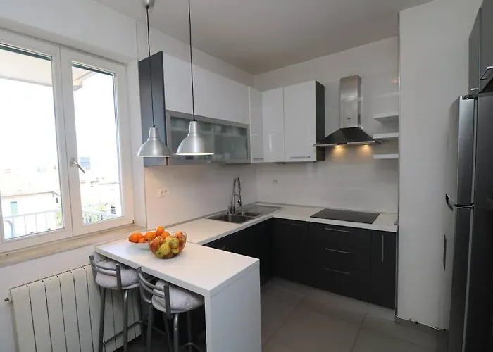 Comfort & Bright 3 Bedroom Апартаменты