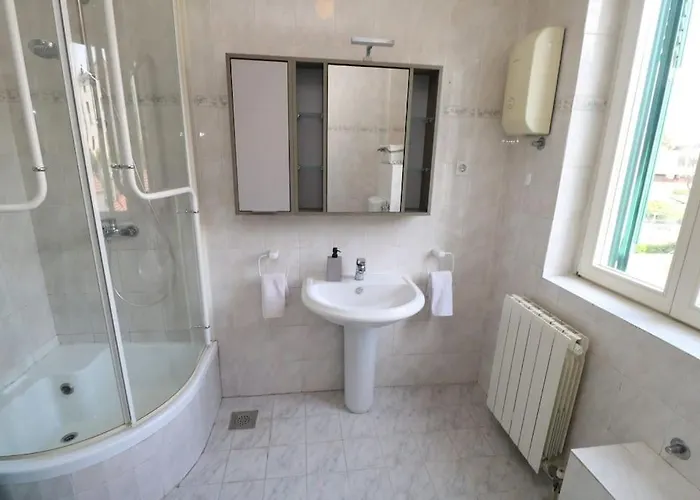 Comfort & Bright 3 Bedroom Апартаменты